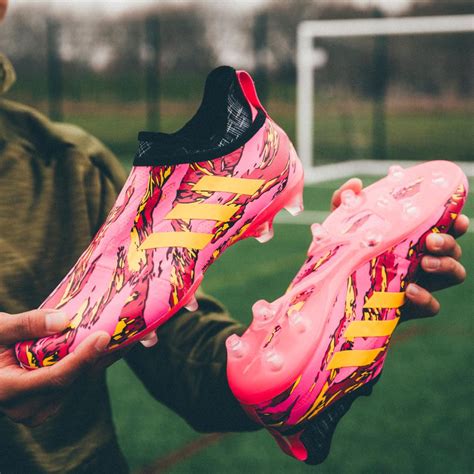 adidas glitch paars|Adidas glitch pink skin.